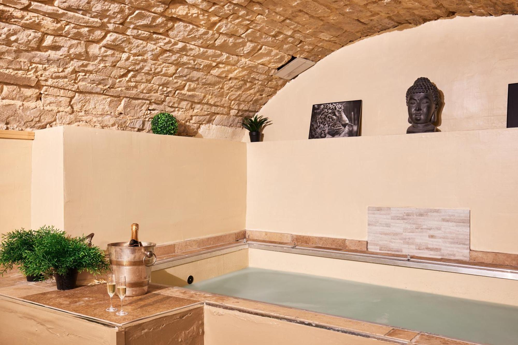 Suite Lovespa Coligny 外观 照片